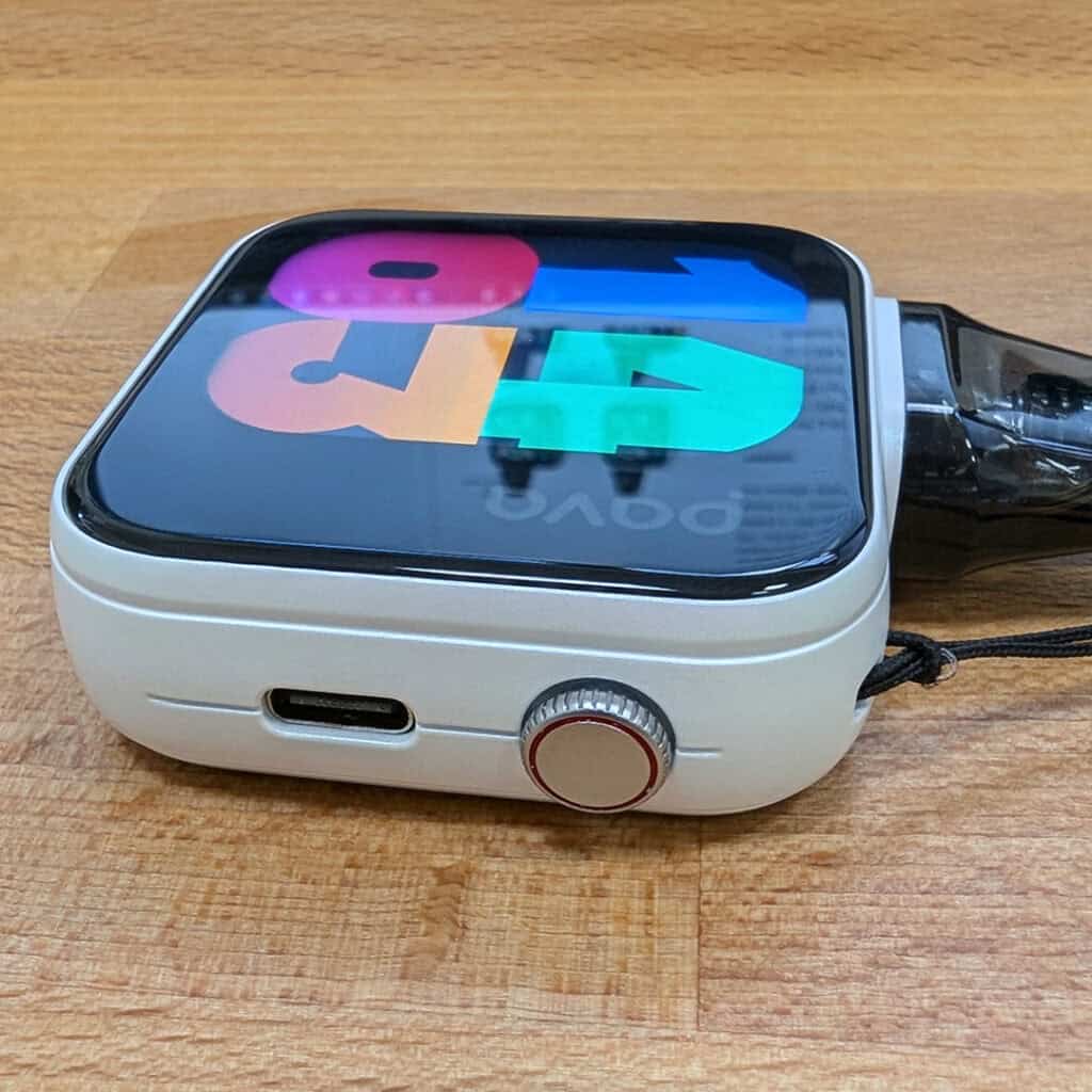 Allo Pava Horiz Ultra Button and Charging Port
